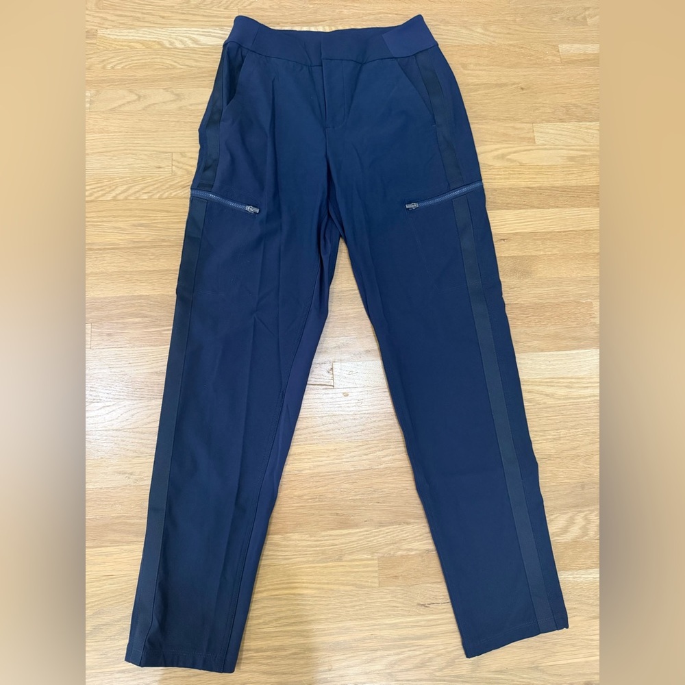 Athleta wanderer hybrid pant navy size 2